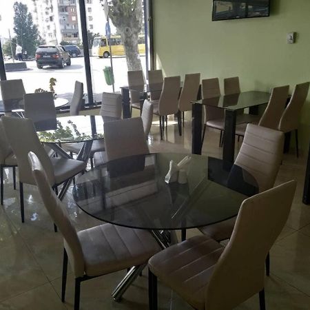 Hotel Georgia Tbiliszi Kültér fotó